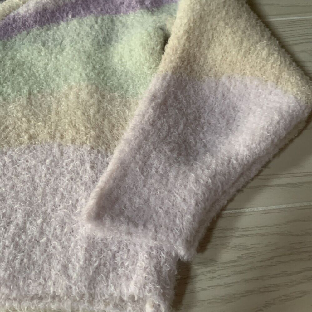 Divided Brand Womens XS Fluffy Sweater‎ Cream Lavender Green - Picture 6 of 7